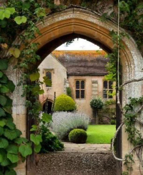 English Bank Holiday Vibes - the beautiful Cothay Manor -...