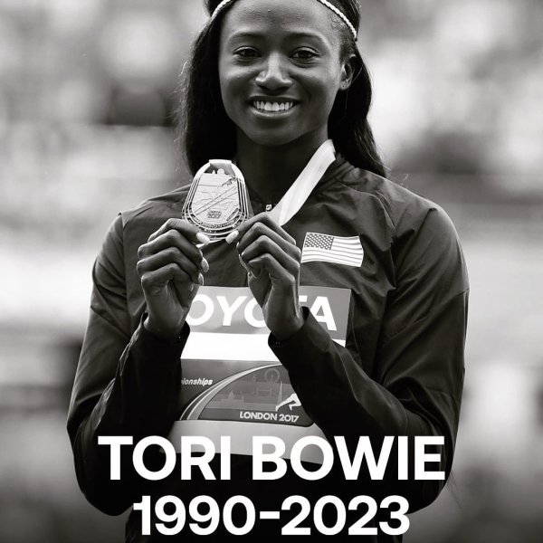 Lei è #ToriBowie.
Morta a soli 32 anni.
Oro nella 4x100, ...