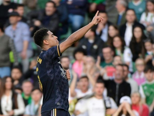 Espagne: le Real Madrid accroché par le Bétis Séville malgré Bellingham