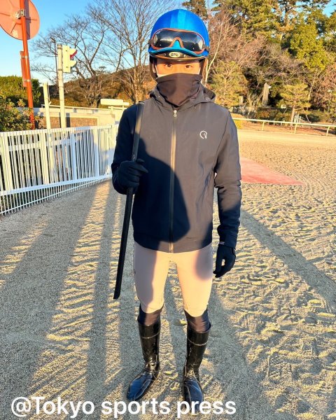 #インザモーメント でG1初騎乗を予定する #佐々木大輔 騎手

同馬の追い切り騎乗のため、けさは #栗東トレーニ...