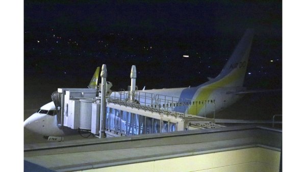 羽田発釧路行きのエア・ドゥ便、女満別空港に緊急着陸…オイル漏れの除去作業で滑走路を閉鎖