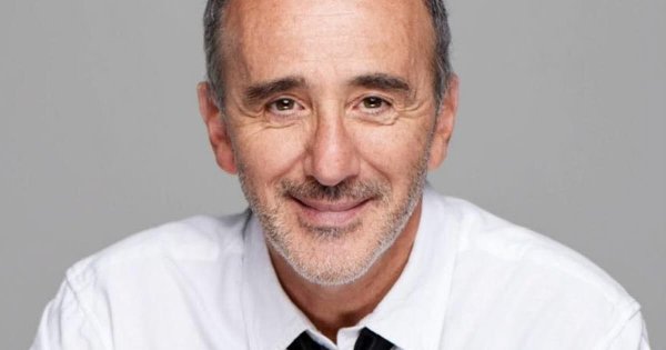 Chalon-sur-Saône. « J’aime faire des sketchs avec des thèmes qui sont tabous » : Élie Semoun dit tout sur scène