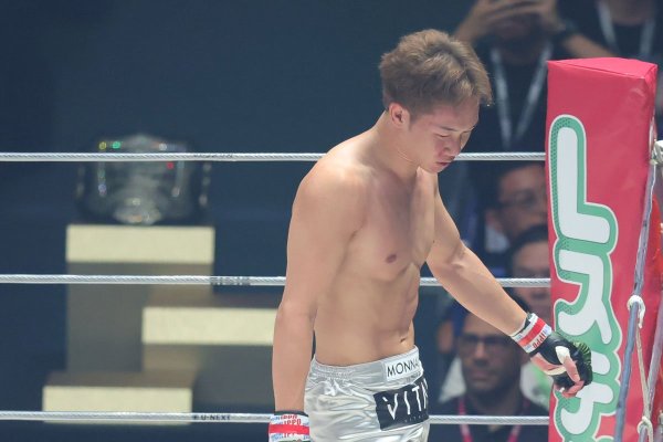 【ＲＩＺＩＮ】朝倉未来まさかの惨敗！  完勝で新王者のケラモフ「誇りを持って帰りたい」（東スポWEB） - Yahoo!ニュース